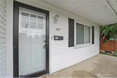 607 W Lake Avenue, New Carlisle, OH 45344 - Photo 4