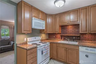 617 Franklin Ave, Union, OH 45322 - Photo 6