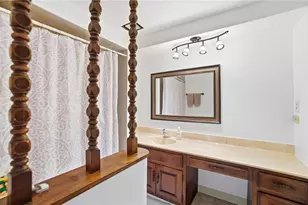 2221 Milesburn Dr, Miami Township, OH 45439 - Photo 10