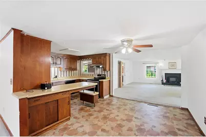 2221 Milesburn Drive, Miami Township, OH 45439 - Photo 4