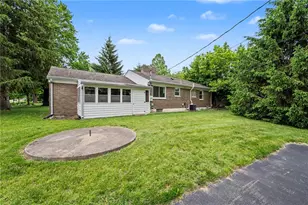 1 Castle Dr, Kettering, OH 45429 - Photo 6
