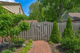 281 Sherbrooke Dr, Kettering, OH 45429 - Photo 28
