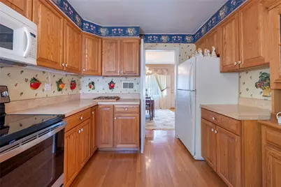 281 Sherbrooke Drive, Kettering, OH 45429 - Photo 8