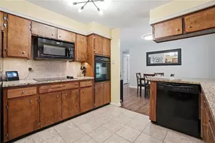 927 Princewood Ave, Washington Twp, OH 45429 - Photo 16