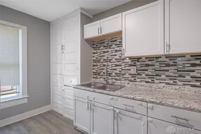 209 W Main Street, Trotwood, OH 45426 - Photo 8