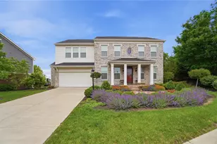 490 Clearsprings Dr, Springboro, OH 45066 - Photo 2