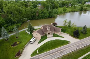 1000 Echo Lake Dr, Piqua, OH 45356 - Photo 8