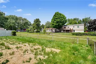 106 Walden Farm Cir, Englewood, OH 45322 - Photo 16
