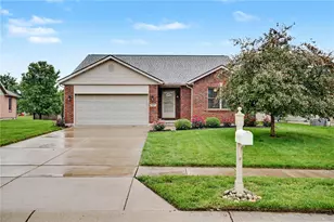 602 Meadowview Ct, Carlisle, OH 45005 - Photo 2