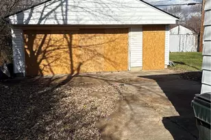 3581 Haney Rd, Dayton, OH 45416 - Photo 4