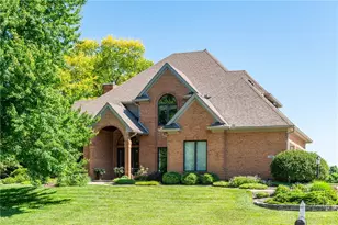 560 Heatherwoode Cir, Springboro, OH 45066 - Photo 2