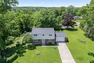 3467 Zephyr Dr, Dayton, OH 45414 - Photo 2