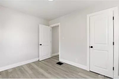 1305 S Edwin C Moses Boulevard, Dayton, OH 45417 - Photo 10