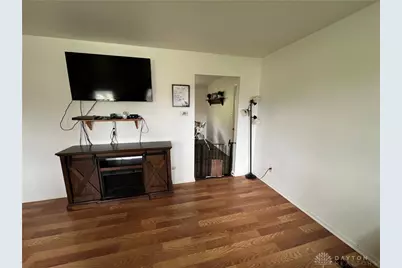 304 Sunset Drive, New Carlisle, OH 45344 - Photo 6