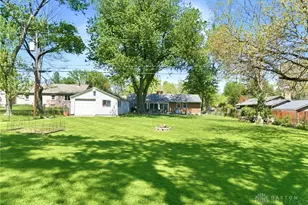 3915 Knollwood Dr, Beavercreek, OH 45432 - Photo 34