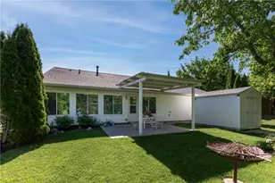 9827 Olde Park Dr, Huber Heights, OH 45371 - Photo 4