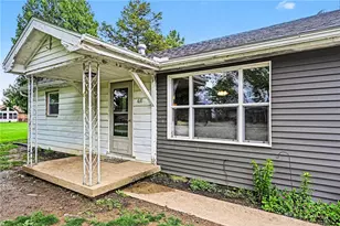 631 Baughman St, Ansonia, OH 45303 - Photo 2