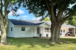 631 Baughman St, Ansonia, OH 45303 - Photo 2