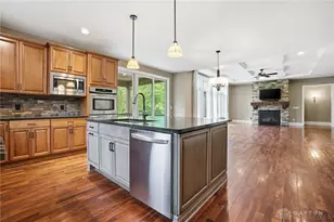 10989 Cold Spring Dr, Washington Twp, OH 45458 - Photo 18