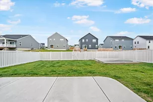 1812 Wildflower Rd, Fairborn, OH 45324 - Photo 4
