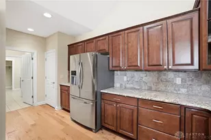 2419 Locust Hill Blvd, Beavercreek, OH 45431 - Photo 10