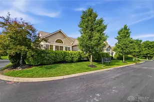 2419 Locust Hill Blvd, Beavercreek, OH 45431 - Photo 2