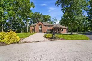 10521 Watch Hill Ln, Washington Twp, OH 45458 - Photo 6