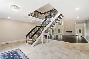 10521 Watch Hill Ln, Washington Twp, OH 45458 - Photo 12