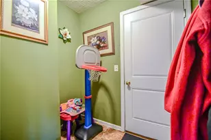 2111 Willow Oak Ct, Moraine, OH 45439 - Photo 12