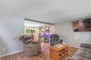 1572 Lanbury Dr, Kettering, OH 45439 - Photo 4