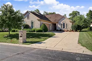 6846 Lorien Woods Dr, Miami Township, OH 45459 - Photo 4