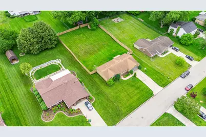 1601 George Washington Drive, Beavercreek, OH 45432 - Photo 6