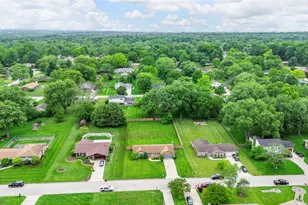 1601 George Washington Dr, Beavercreek, OH 45432 - Photo 4