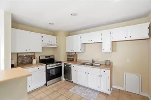 5380 Roxford Dr, Dayton, OH 45432 - Photo 8