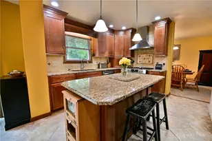 2424 Rockingham Dr, Troy, OH 45373 - Photo 4