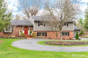 1916 Little York Rd, Butler Twp, OH 45414 - Photo 2