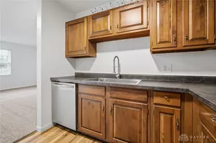 7709 Essington Cir, Washington Twp, OH 45459 - Photo 20