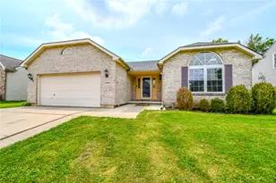 1584 Farrington Dr, Kettering, OH 45420 - Photo 2