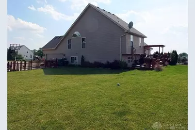 9101 Bennington Way, Clearcreek Twp, OH 45458 - Photo 2