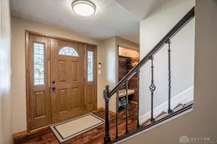 7018 Woodcroft Dr, Englewood, OH 45322 - Photo 4