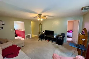 302 Rawson Dr, New Carlisle, OH 45344 - Photo 4