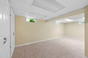 1909 E Bataan Dr, Kettering, OH 45420 - Photo 36
