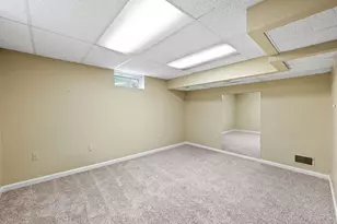 1909 E Bataan Dr, Kettering, OH 45420 - Photo 40