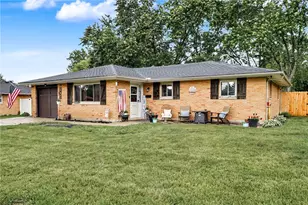 5817 Woodmore Dr, Dayton, OH 45414 - Photo 2
