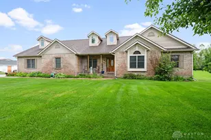 1316 Graceland Dr, Fairborn, OH 45324 - Photo 1