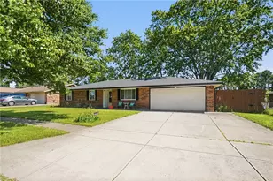 5914 Cadman Dr, Huber Heights, OH 45424 - Photo 2