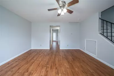 1010 Stoneybrook Trail, Fairborn, OH 45324 - Photo 4