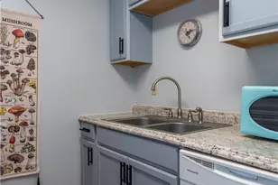 1010 Stoneybrook Trail, Fairborn, OH 45324 - Photo 16