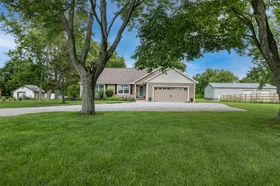9931 Bunnell Hill Road, Clear Creek Township, OH 45458 - Photo 2