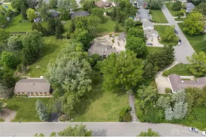 1511 Lindenhurst Drive, Centerville, OH 45459 - Photo 38